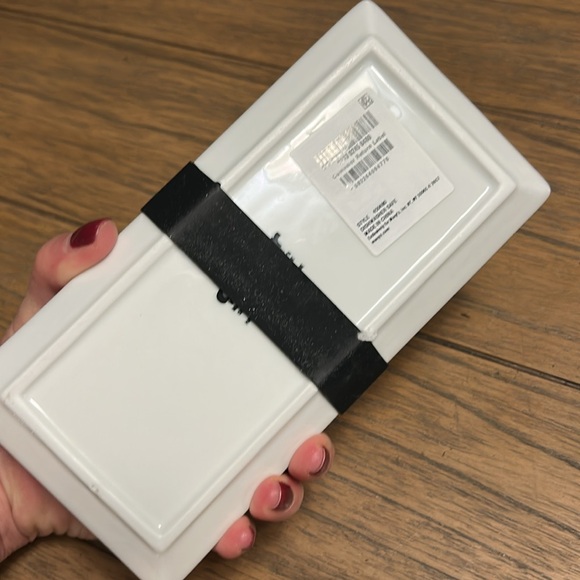 White Ceramic Butter Dish - Picture 3 of 3